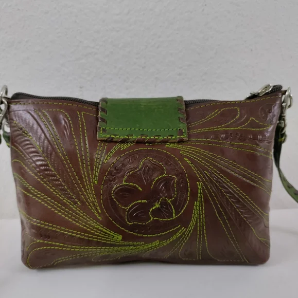 COPY - Leathers In Leather Vintage Contrast Cross Stitch Tooled Leather Crossbo… - Picture 3 of 12